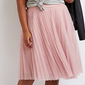 PLEATED TULLE MIDI SKIRT